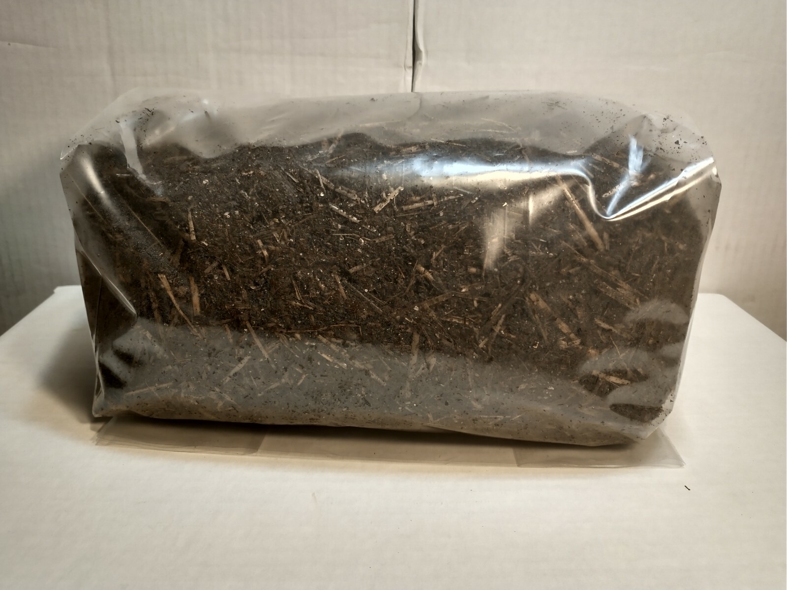 21 lbs.4-5.4lbs bags Horse manure compost Bulk Mushroom Substrate.